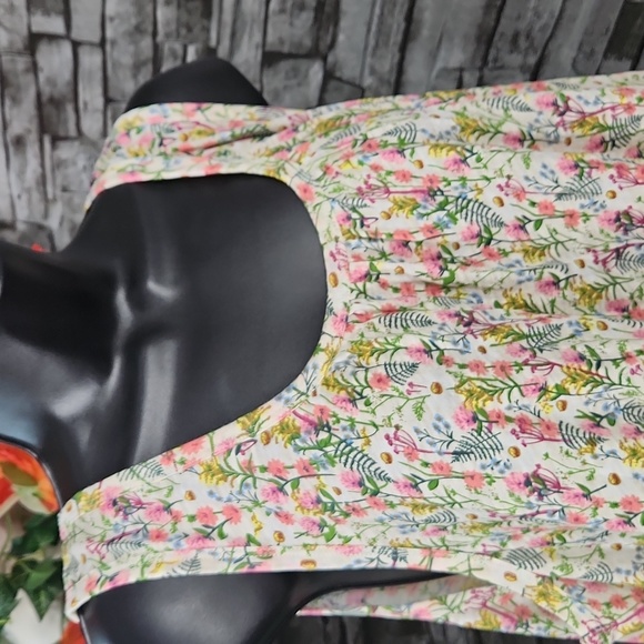 Natural Life Floral Free Spirit Tank - Picture 3 of 8